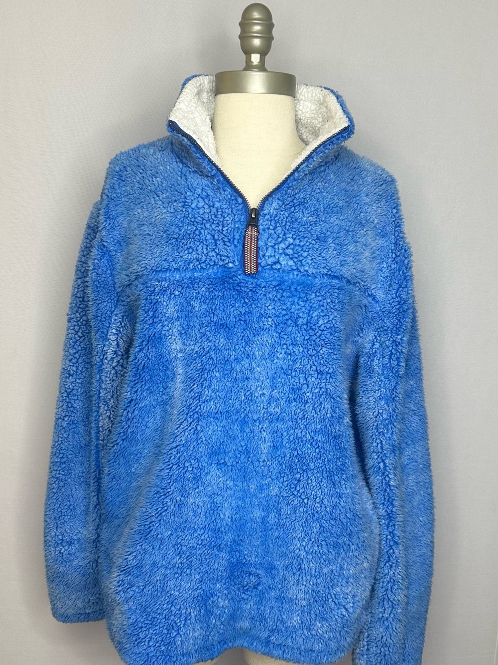 Plush Sherpa Quarter-Zip Pullover in Vibrant Blue